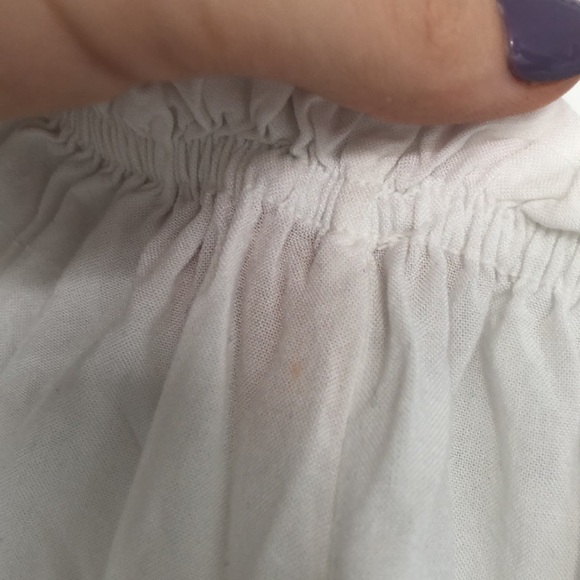 Brandy Melville Maura Off The Shoulder Top - Picture 4 of 5